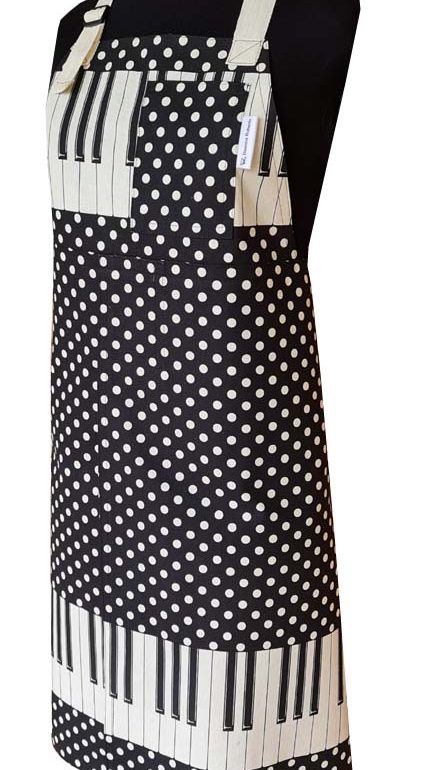 Forte-Split-leg-apron-79-x-88-with-adjustable-neck-strap-waist-ties-Deanna-Roberts-Studio-2-1