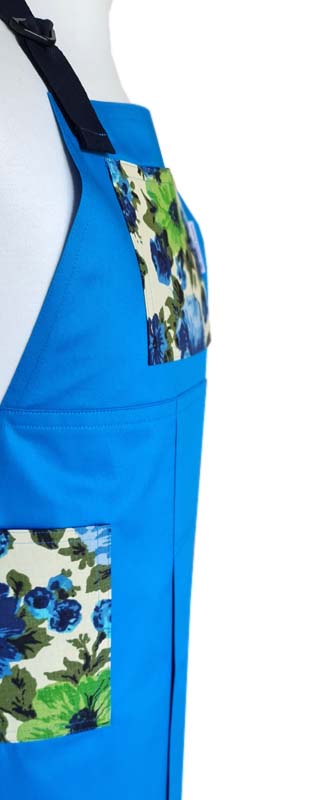 By the Bay Split-leg apron 77 x 89 with adjustable neck strap - Deanna Roberts Studio