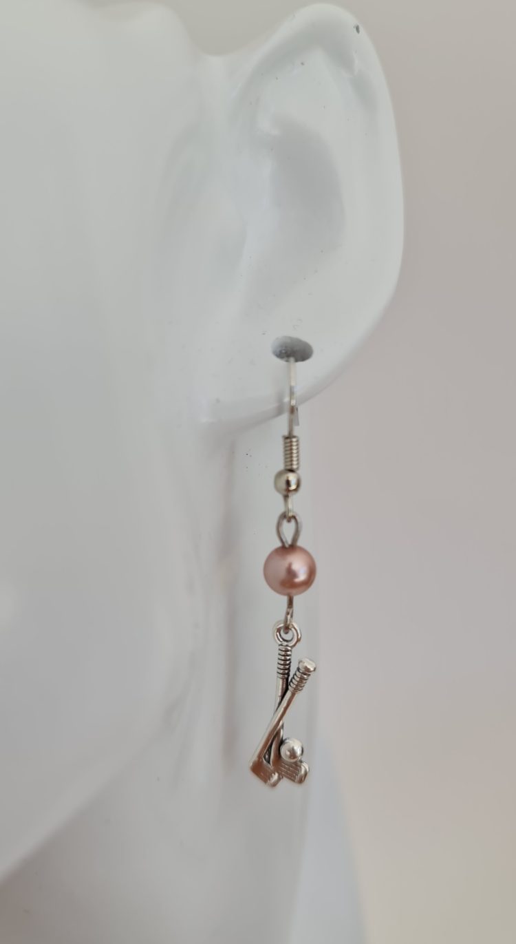 Golf twin clubs earrings with 5mm rose faux pearl