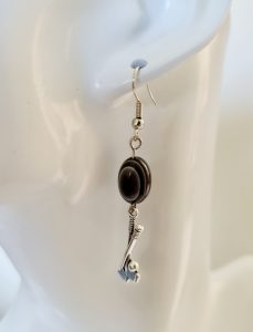 Golf twin clubs with 12mm charcoal bead (Steel hooks) - Deanna Roberts Studio